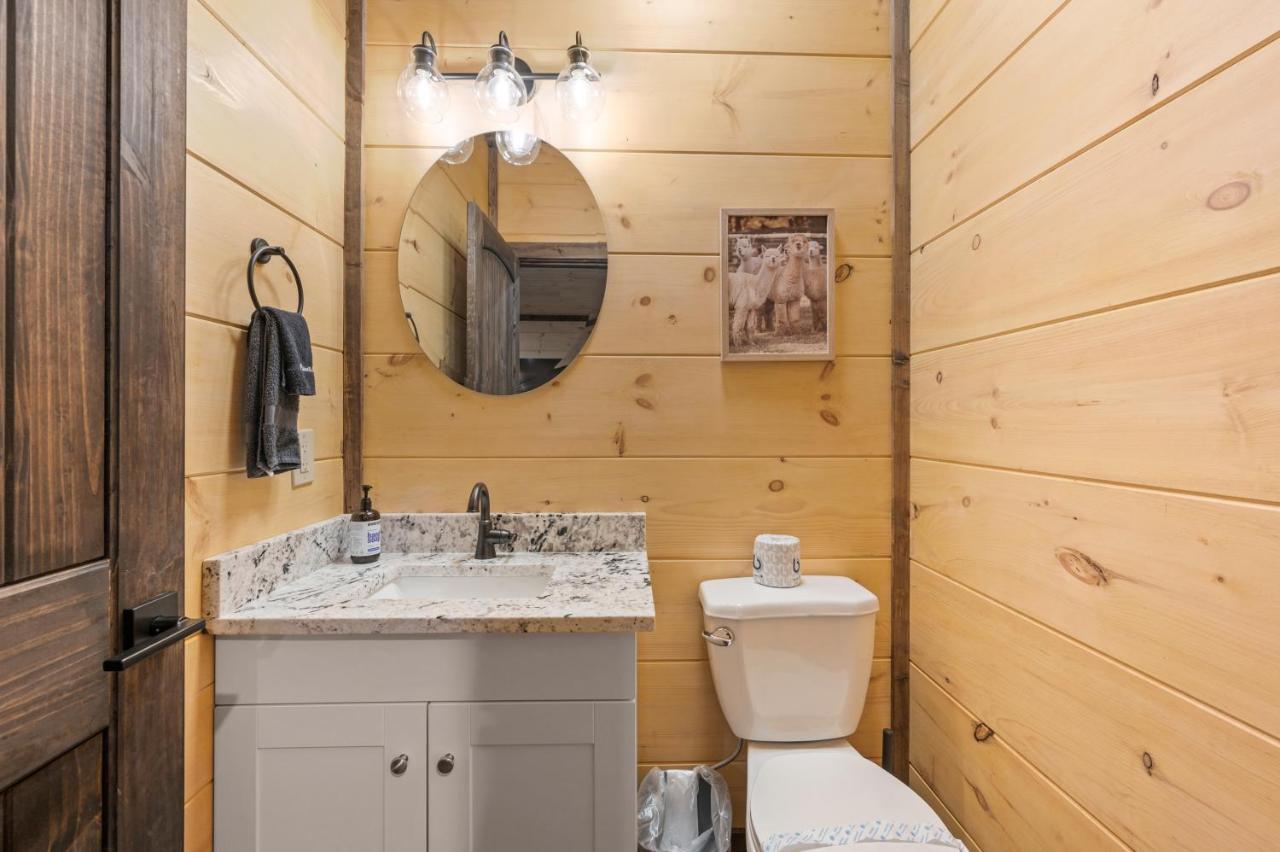 New Cozy Mountain Cabin Hot Tub Near Downtown Gatlinburg Exterior foto